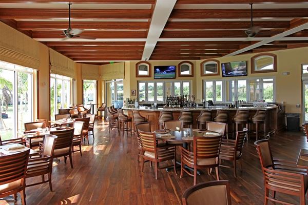 Naples Lakes Country Club