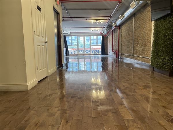 Thompson Studios 125