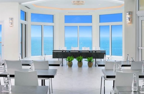 Pelican Grand Beach Resort