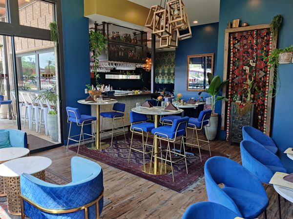 Nora Restaurant & Bar