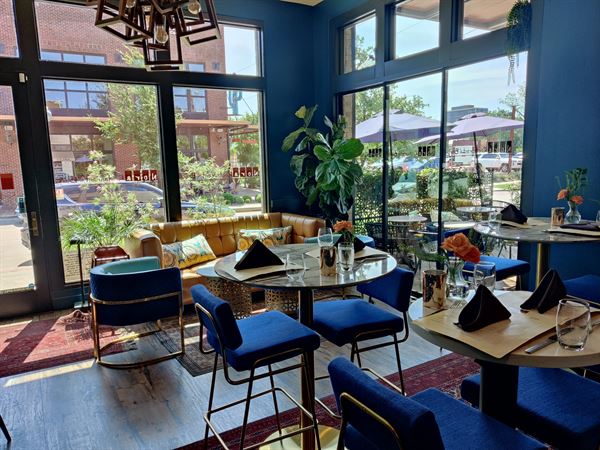 Nora Restaurant & Bar