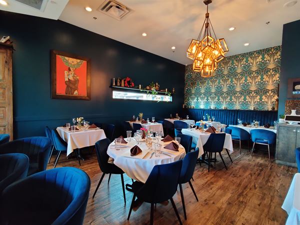 Nora Restaurant & Bar