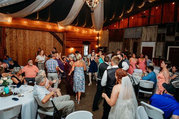CountyLine Vineyard & Venue