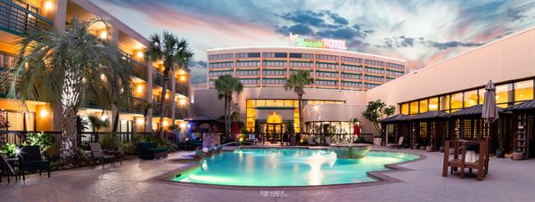 MCM Elegante Hotel & Conference Center