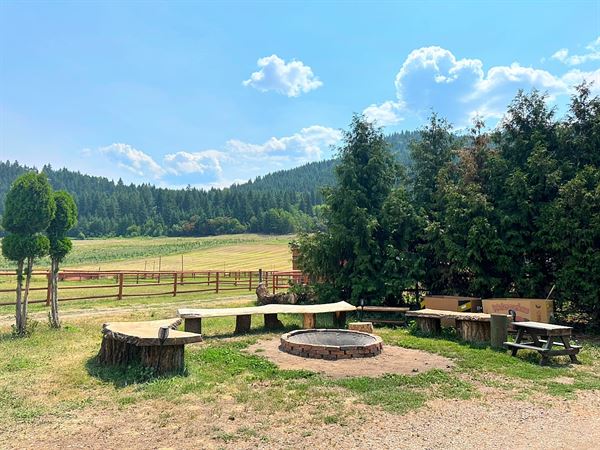 Utopia Feels Botanical Glampground and Micro-Farm