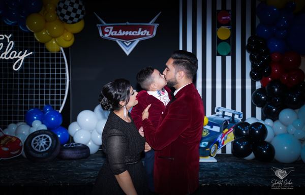 LuckyDucky Photos & Events