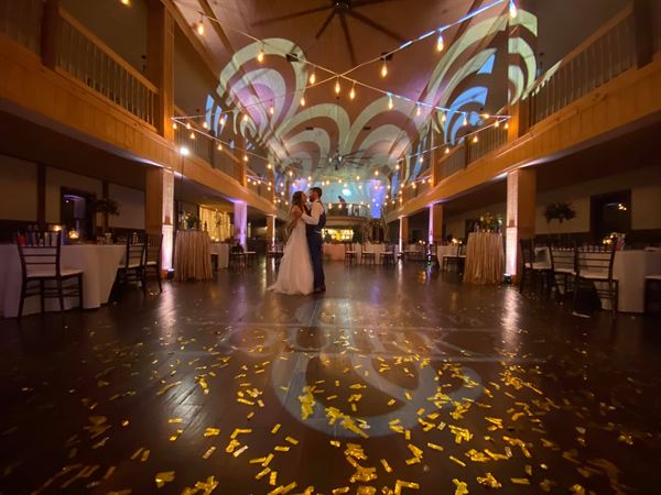 Beats 2 Geaux Wedding & Event DJs