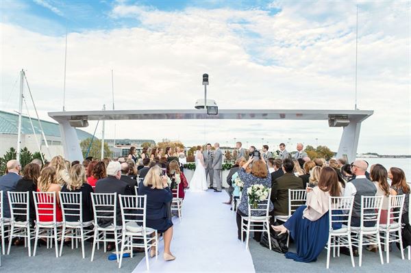 Yacht Charters on the Bay by Watermark - Baltimore