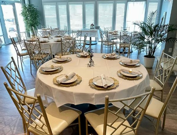 The Room at JohnnyLukes