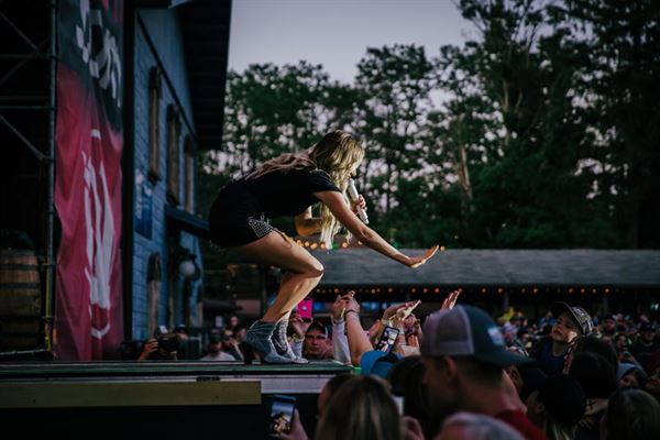 Tag's Restaurant and Banquet Room