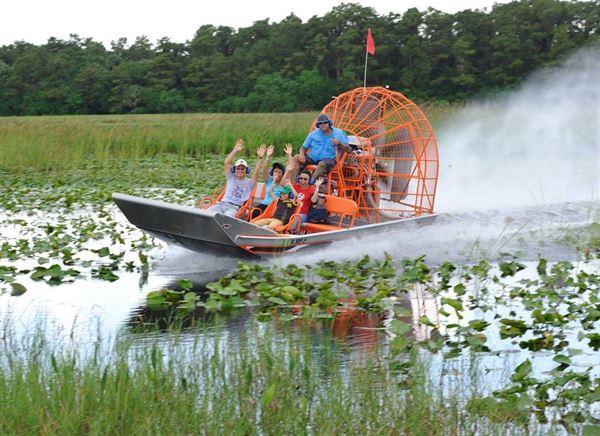 Boggy Creek Airboat Rides