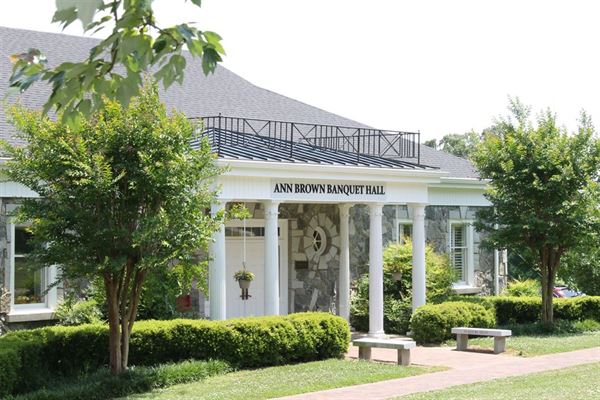 Weddings at the Tamassee DAR School