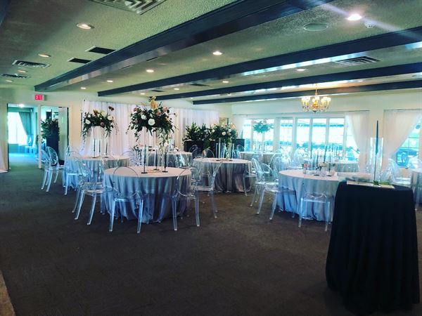 Loch March Golf & Country Club