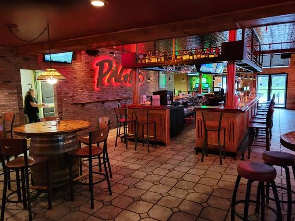 The Cove: Seafood & Banquets