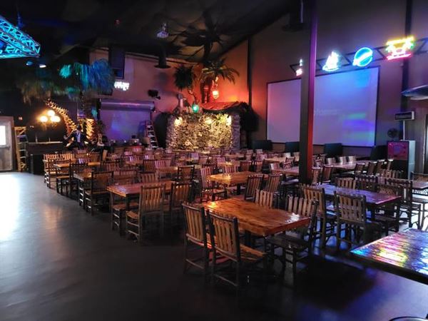 The Cove: Seafood & Banquets