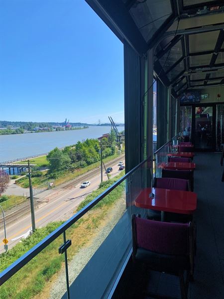 Georgie's Local Kitchen and Bar