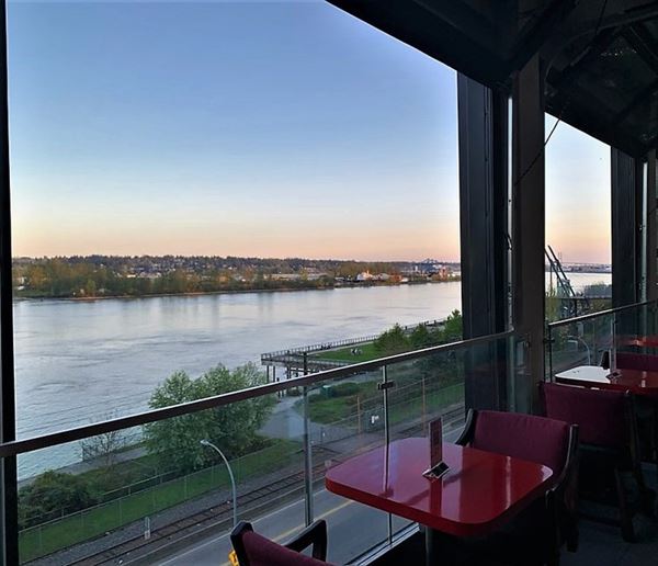 Georgie's Local Kitchen and Bar