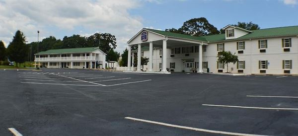 Plantation Inn & Suites