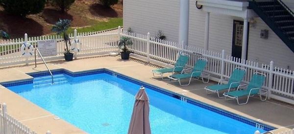 Plantation Inn & Suites