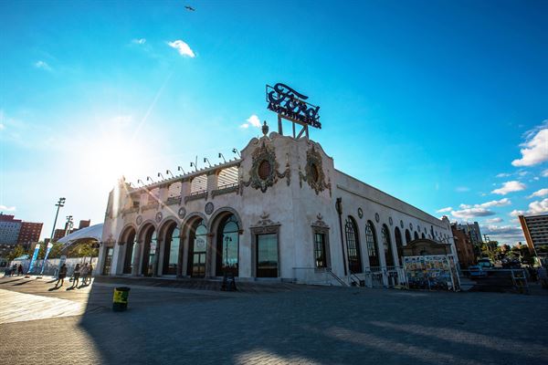 Coney Island Amphitheater