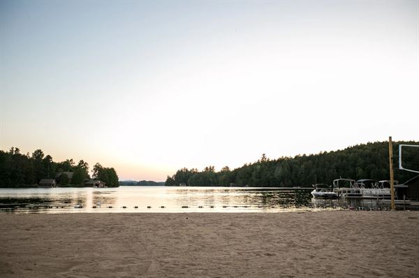 Ampersand Bay Boat Club