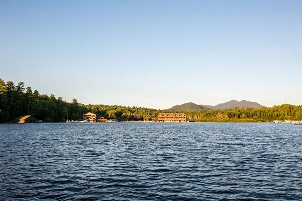 Ampersand Bay Boat Club