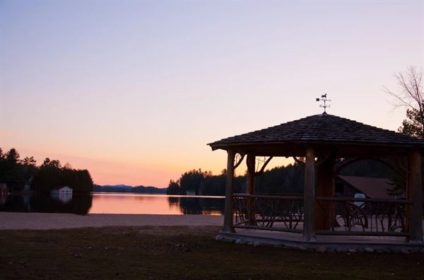 Ampersand Bay Boat Club
