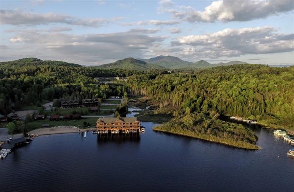 Ampersand Bay Boat Club