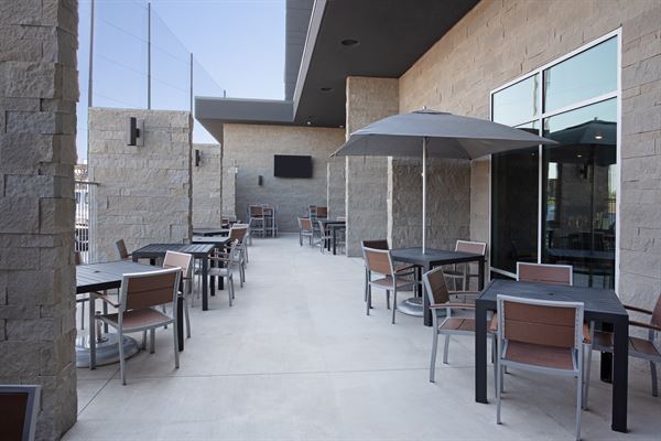 Holiday Inn Glendale- Stadium & Entertainment District