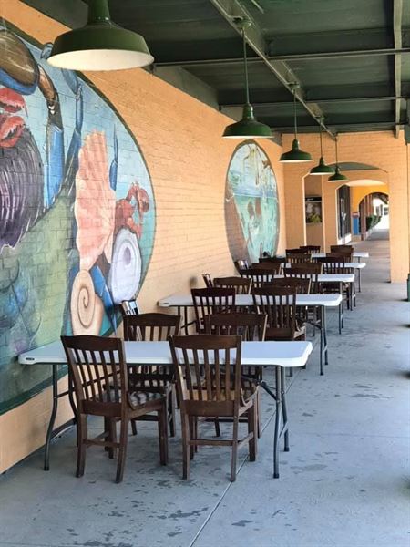 Ralph & Kacoo's Seafood Restaurant