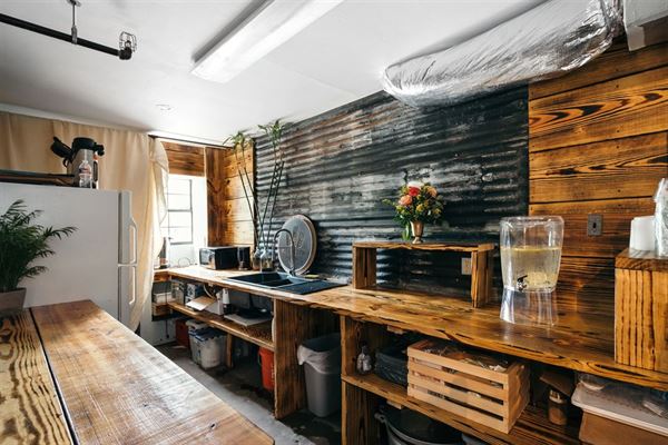 Vuka - Bouldin Creek