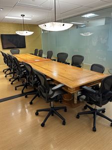 "Georgetown" Boardroom