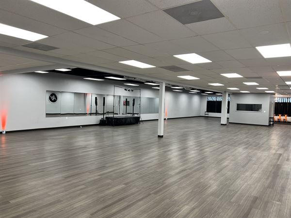 A Experience Lifestyle Lounge