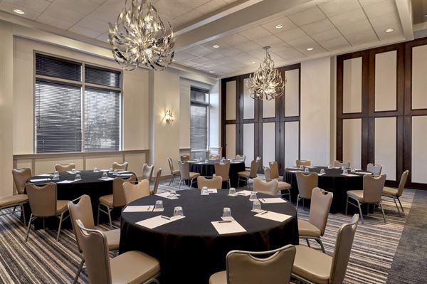 Loews Chicago O'Hare