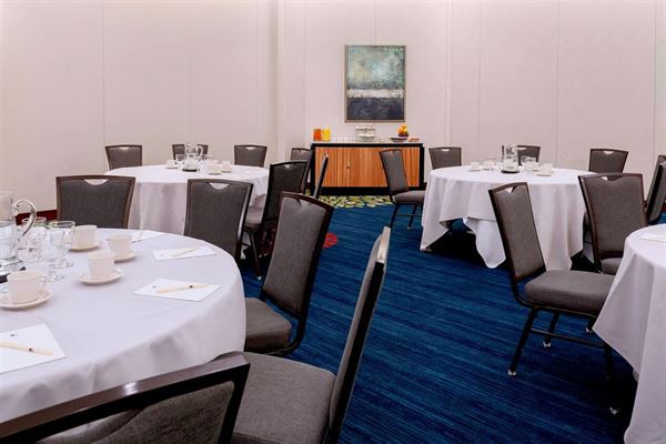 DoubleTree by Hilton Hotel Kansas City - Overland Park