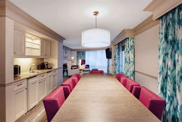 Hilton Garden Inn Chicago North Shore/Evanston