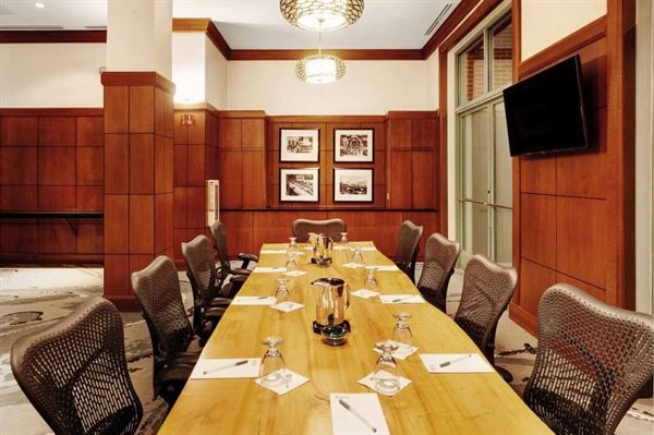 Hilton Garden Inn Chicago North Shore/Evanston