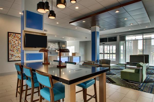 Holiday Inn Express Findlay North