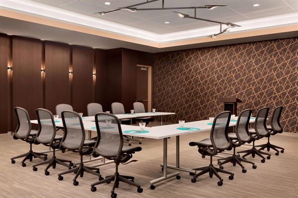 Aloft / Element Dallas Love Field