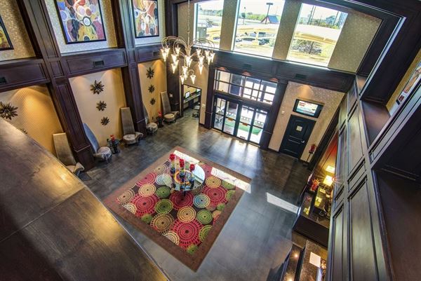 Holiday Inn Arlington NE Rangers Ballpark