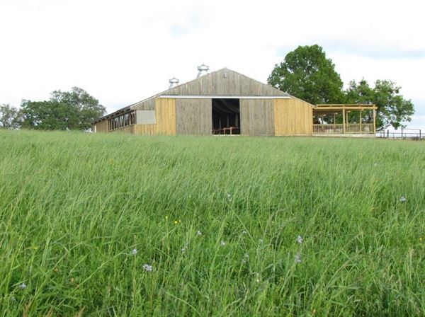 The Barn @ Hickory Creek