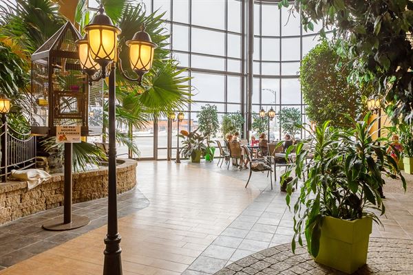 Ambassadeur Hotel & Suites Beauport