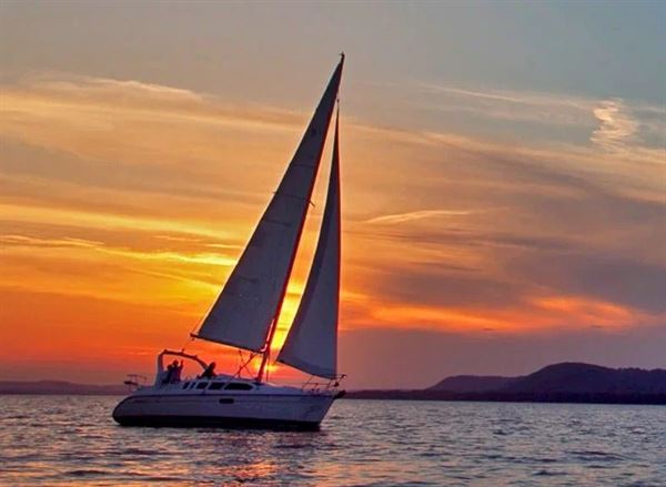 Unforgettable Pacific Ocean Tour