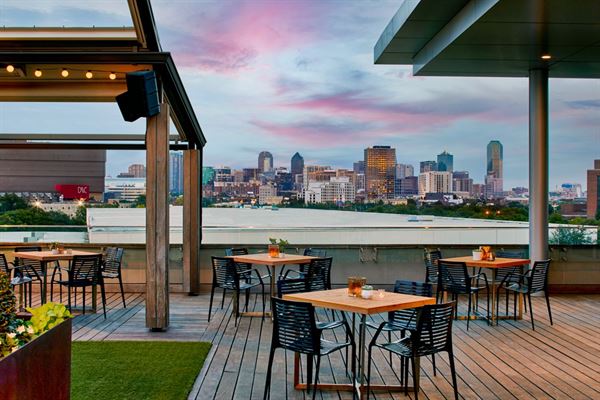 Renaissance Dallas Hotel