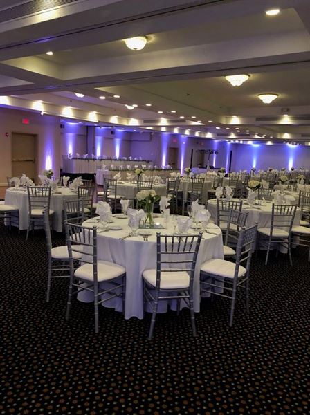 Northfield Inn Suites & Conference Center