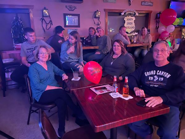 Hiawatha Bar & Grill