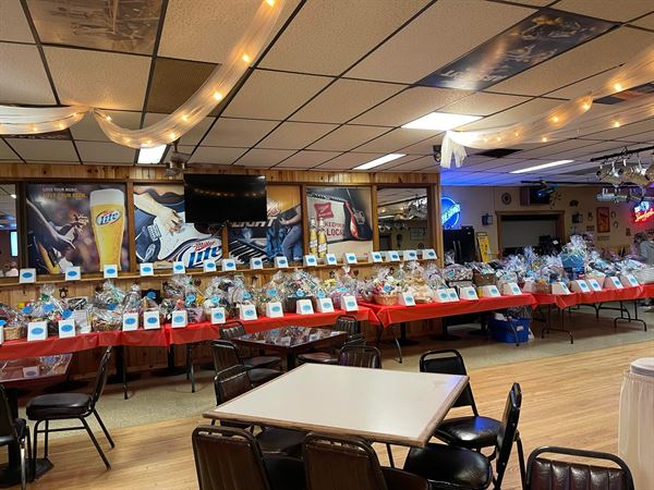 Hiawatha Bar & Grill