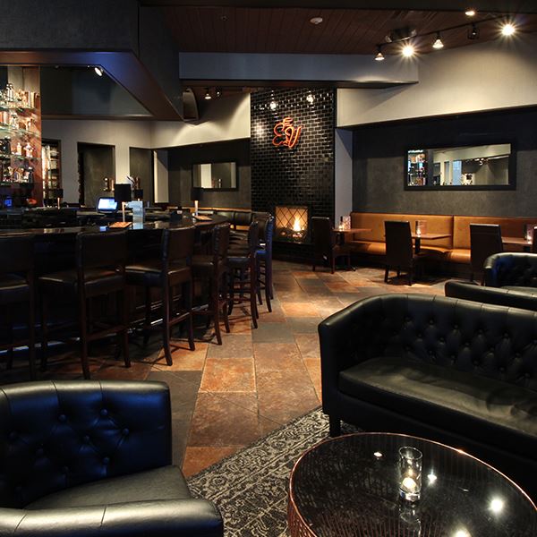 Eno Vino Wine Bar & Bistro