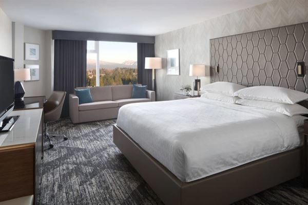 Sheraton Vancouver Guildford Hotel