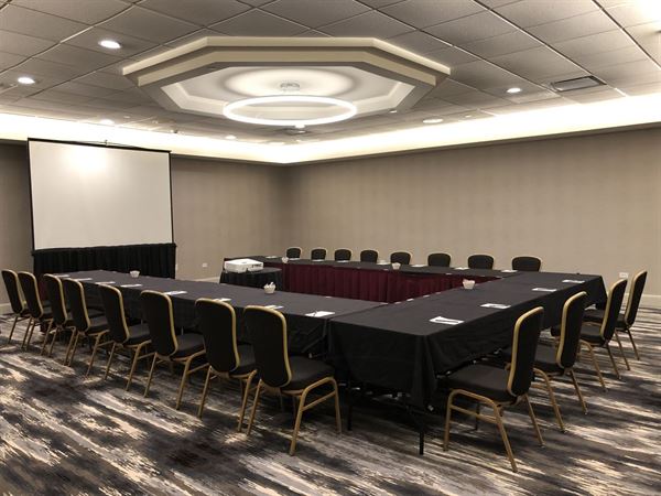 Crowne Plaza Chicago-Northbrook